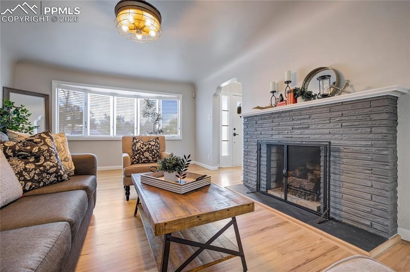 609 Cheyenne Blvd, Colorado Springs, CO 80905