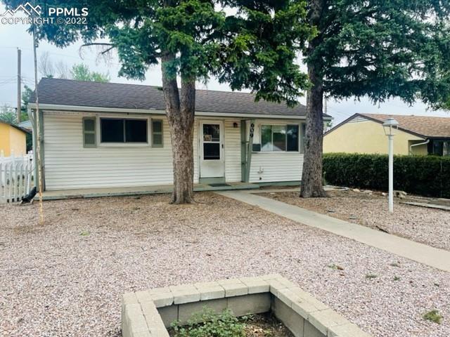 609 Erie Rd, Colorado Springs, CO 80910