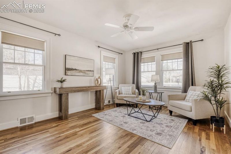 609 E Madison St, Colorado Springs, CO 80907
