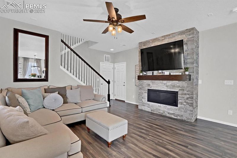 6092 Anders Ridge Ln, Colorado Springs, CO 80927