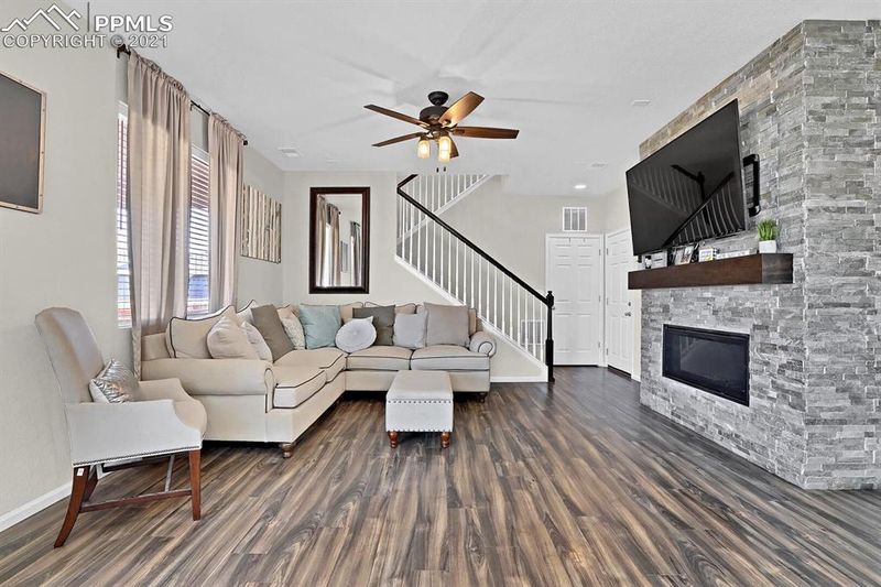 6092 Anders Ridge Ln, Colorado Springs, CO 80927