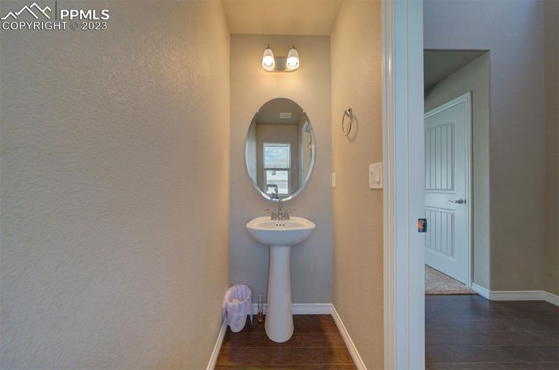 6093 Nash Dr, Colorado Springs, CO 80925