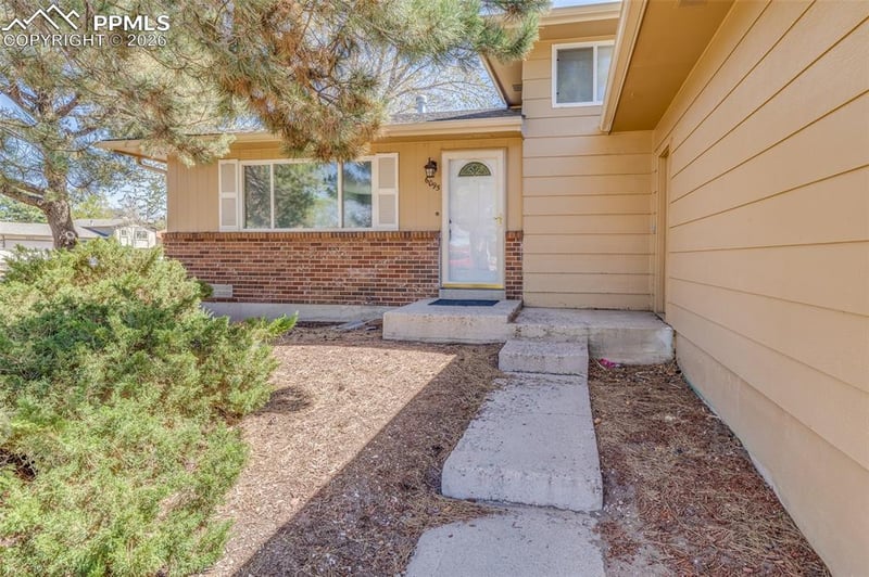 6095 Del Rey Dr, Colorado Springs, CO 80918