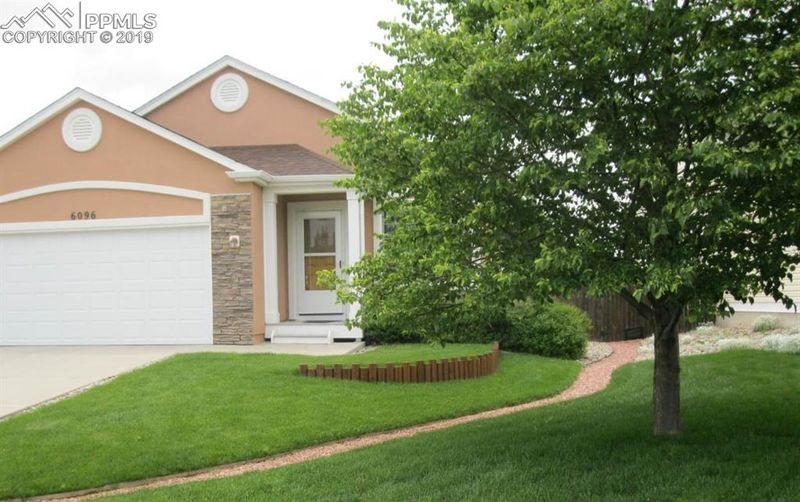 6096 Grand Mesa Dr, Colorado Springs, CO 80923