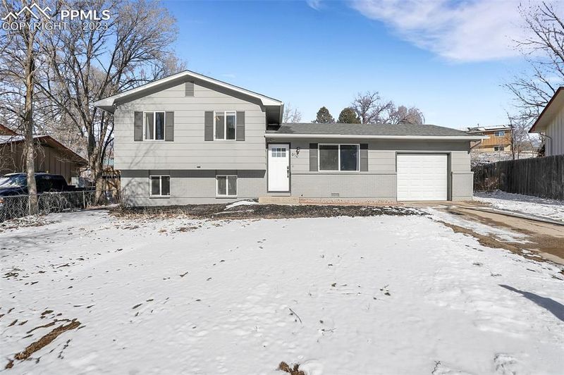 610 Empress Cir, Colorado Springs, CO 80911