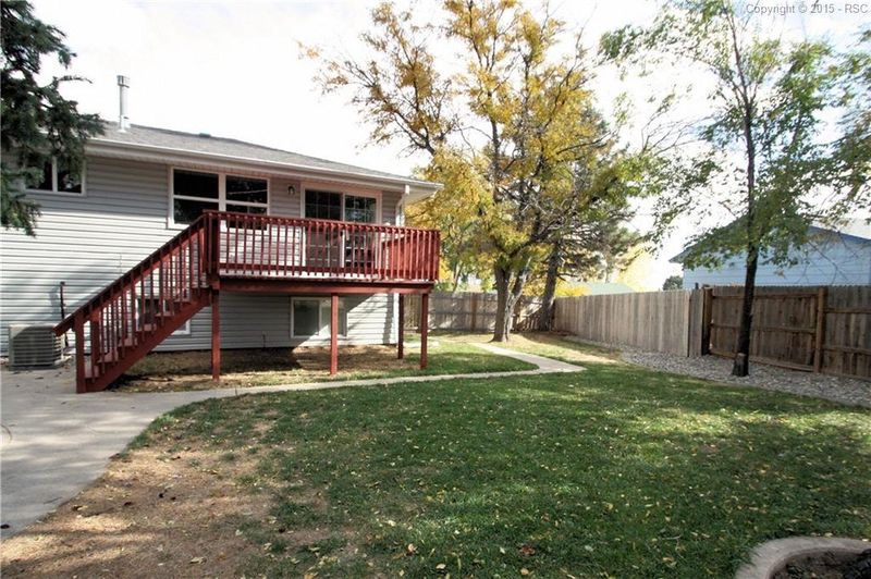 610 Potter Dr, Colorado Springs, CO 80909