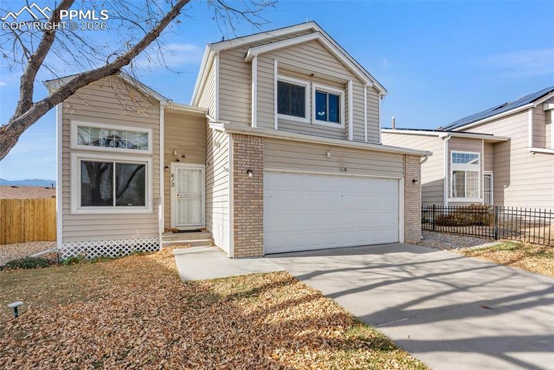 610 Welsh Cir, Colorado Springs, CO 80916