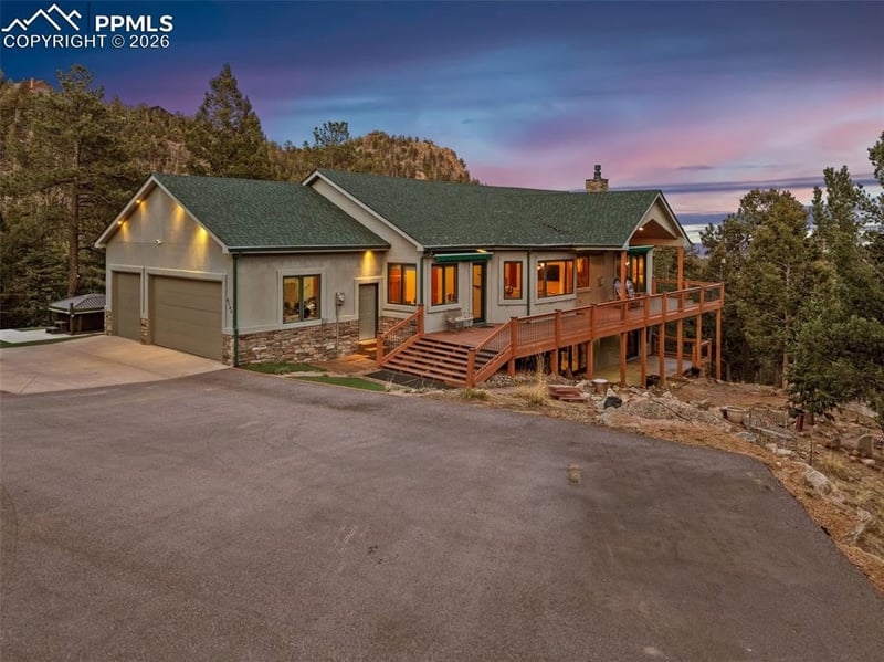 6104 Coffee Pot Rd, Manitou Springs, CO 80829
