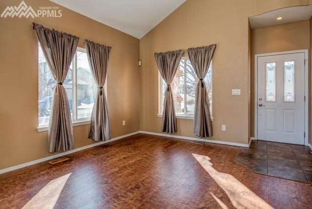 6107 Soaring Dr, Colorado Springs, CO 80918