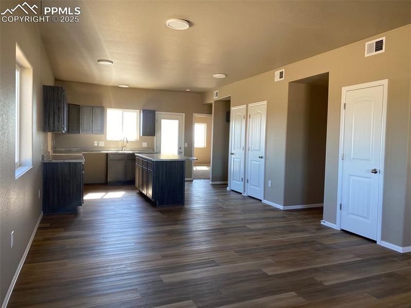 6108 Harper Ln, Pueblo, CO 81008