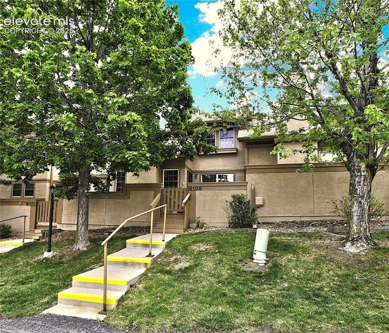 6109 Pine Hill Dr, Colorado Springs, CO 80918