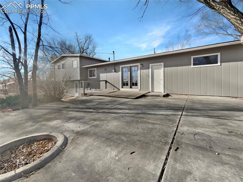 611 Chamberlin Ave, Colorado Springs, CO 80906