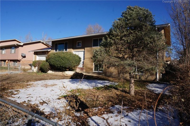 611 Syracuse St, Colorado Springs, CO 80911