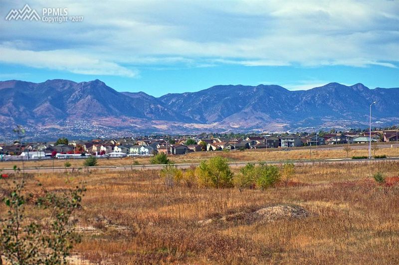 6110 Finglas Dr, Colorado Springs, CO 80923