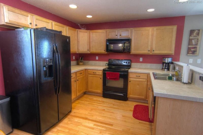 612 Rolling Rock Point, Colorado Springs, CO 80921