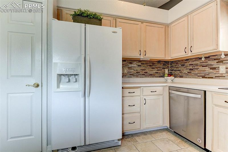 6120 Daylight Point, Colorado Springs, CO 80923