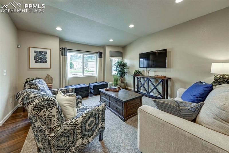6121 Old Glory Dr, Colorado Springs, CO 80925
