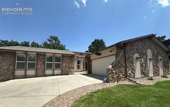 6129 Applewood Ridge Cir, Colorado Springs, CO 80918