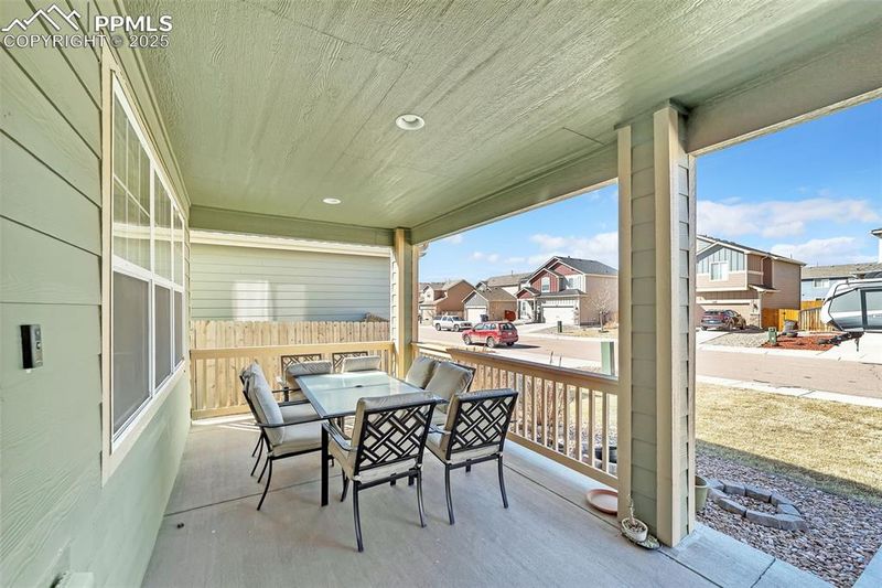 6129 Decker Dr, Colorado Springs, CO 80925