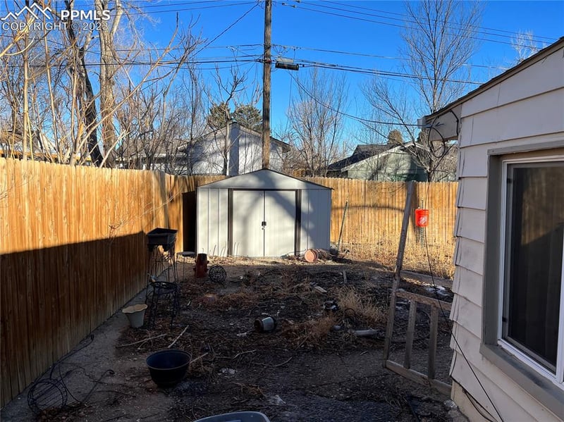 613 Manitoba Dr, Colorado Springs, CO 80910