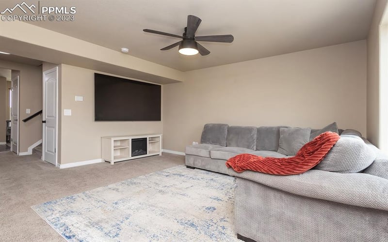 6130 Mumford Dr, Colorado Springs, CO 80925