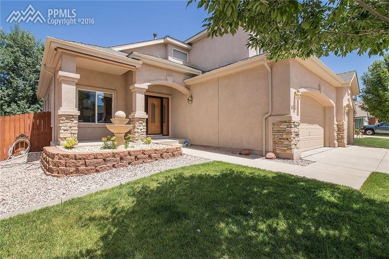 6131 Soaring Dr, Colorado Springs, CO 80918