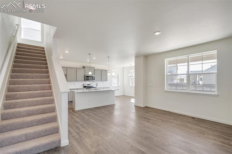 6139 Alpine Ridge Dr, Colorado Springs, CO 80925