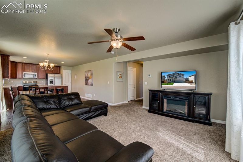 6142 Cast Iron Dr, Colorado Springs, CO 80925