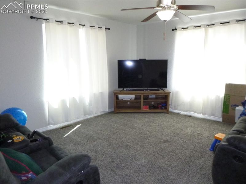 6144 Decker Dr, Colorado Springs, CO 80925