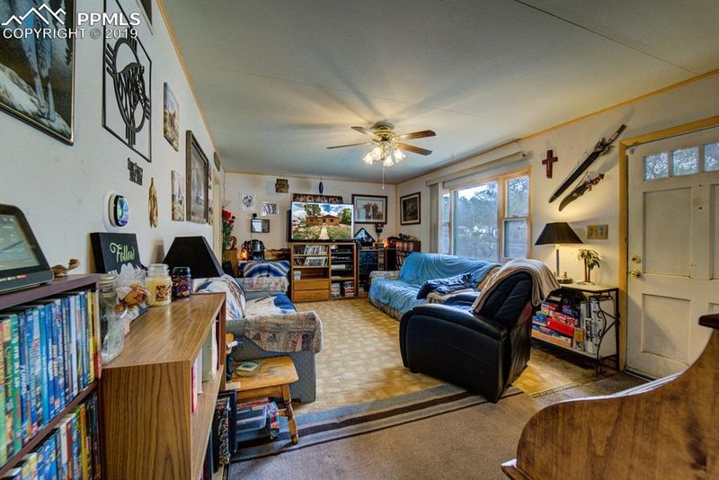 615 Lynn Ave, Colorado Springs, CO 80905