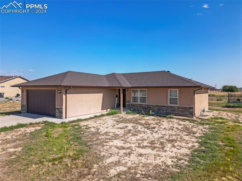 615 E Mcclave Dr, Pueblo, CO 81007