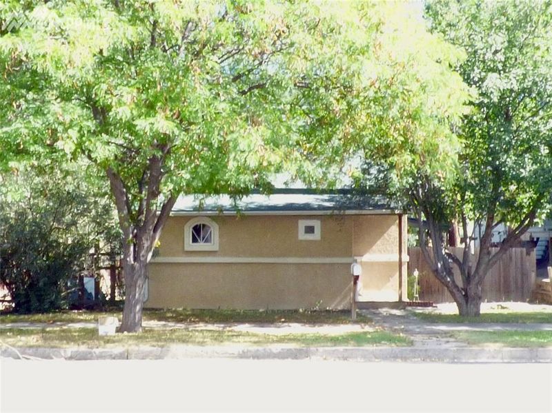 615 N Spruce St, Colorado Springs, CO 80905