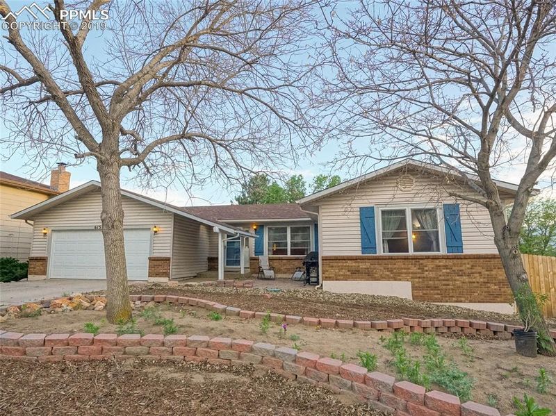 6150 Vadle Ln, Colorado Springs, CO 80918