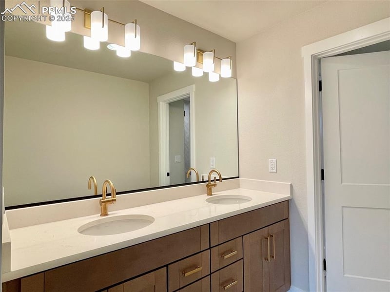 6156 Steele Creek Way, Colorado Springs, CO 80922