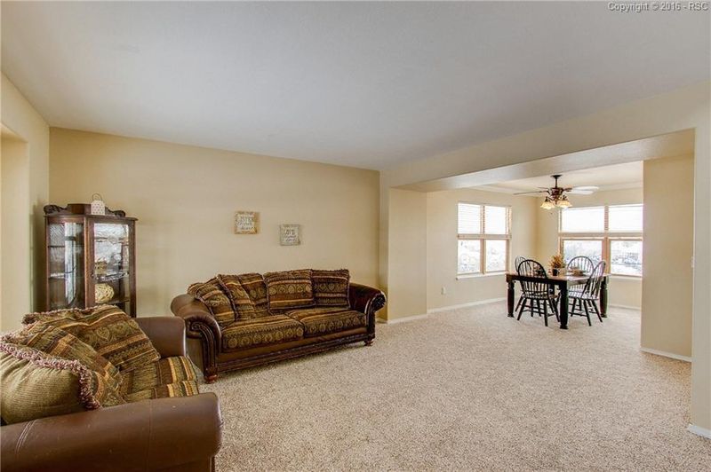6159 Treeledge Dr, Colorado Springs, CO 80918