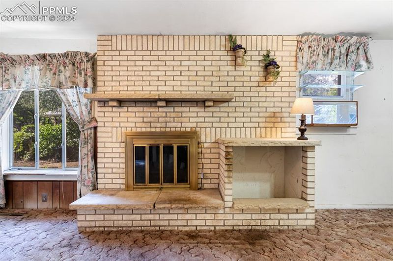 618 Alexander Rd, Colorado Springs, CO 80909