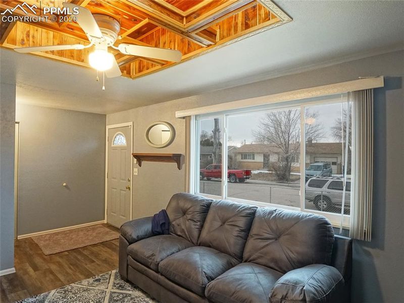 618 Clearview Dr, Fountain, CO 80817