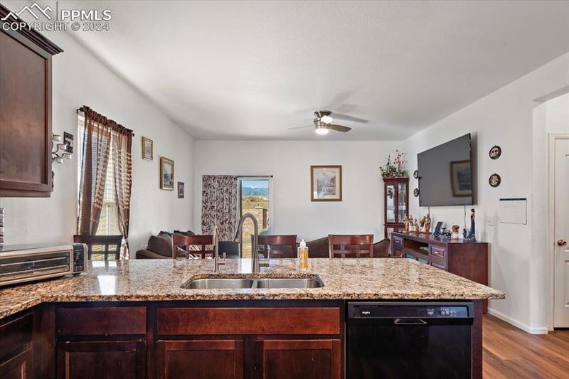6190 Meadowbank Ln, Colorado Springs, CO 80925