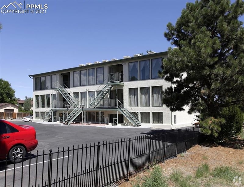 62 Glenroyal Dr, Pueblo, CO 81005
