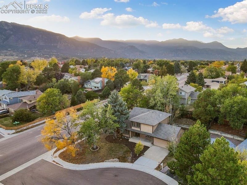 620 Cheyenne Mountain Blvd, Colorado Springs, CO 80906