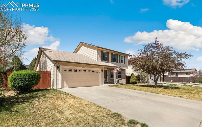 620 Jayton Dr, Colorado Springs, CO 80911