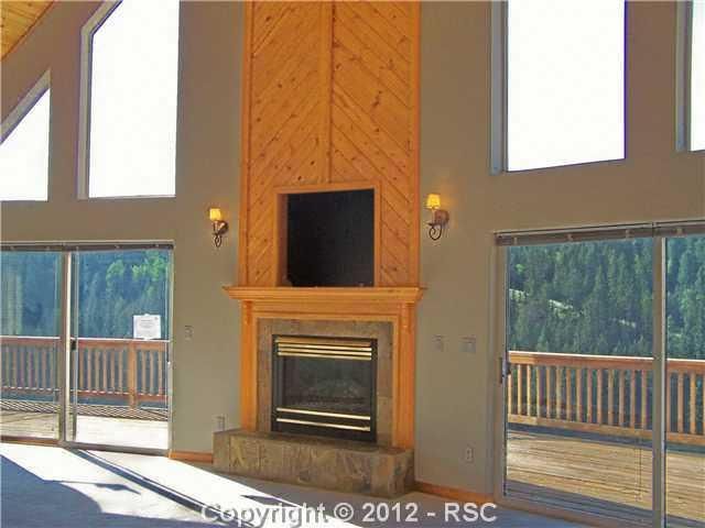 620 Maroon Lake Cir, Divide, CO 80814