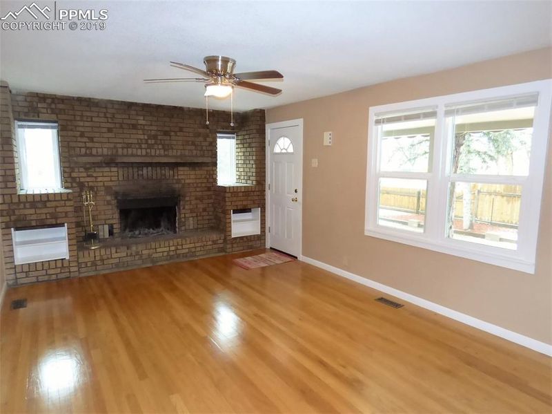 620 Prairie Rd, Colorado Springs, CO 80909
