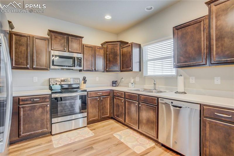 6201 Decker Dr, Colorado Springs, CO 80925