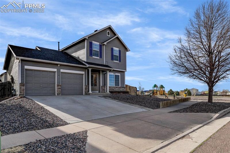 6203 Riverdale Dr, Colorado Springs, CO 80923