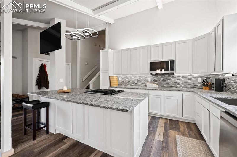 6205 Mach 1 Dr, Colorado Springs, CO 80918