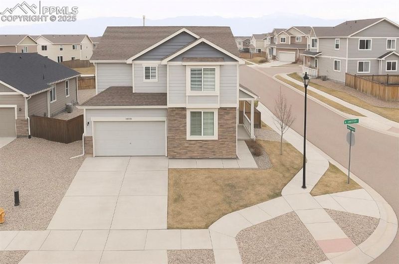 6208 Decker Dr, Colorado Springs, CO 80925