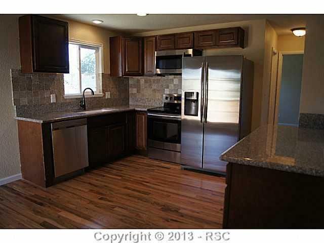 621 Chamberlin Ave, Colorado Springs, CO 80906