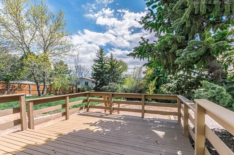6210 Snowbird Dr, Colorado Springs, CO 80918