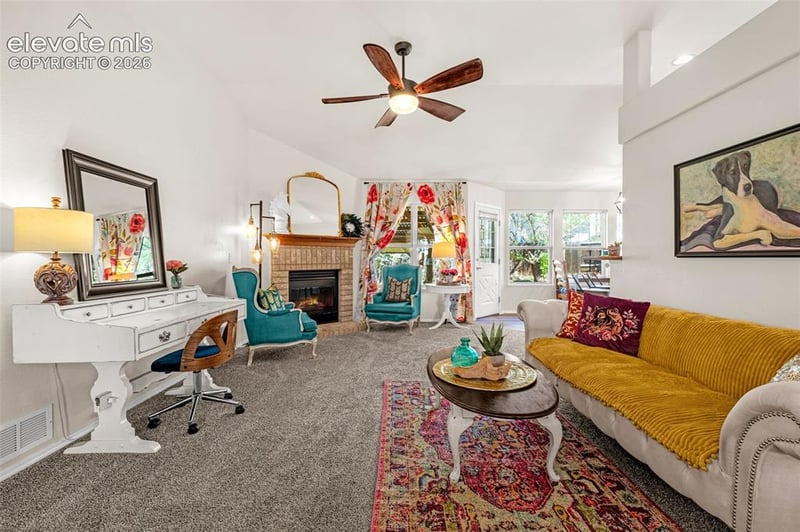 6211 Soaring Dr, Colorado Springs, CO 80918